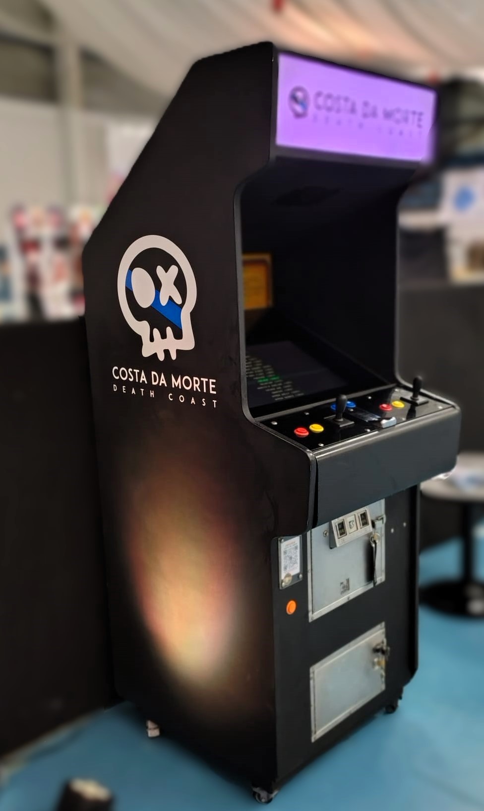 Arcade Costa da Morte lateral con vinilo Eustaquio